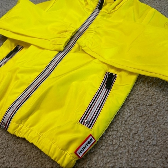 Hunter Kids Yellow Raincoat - Picture 3 of 9